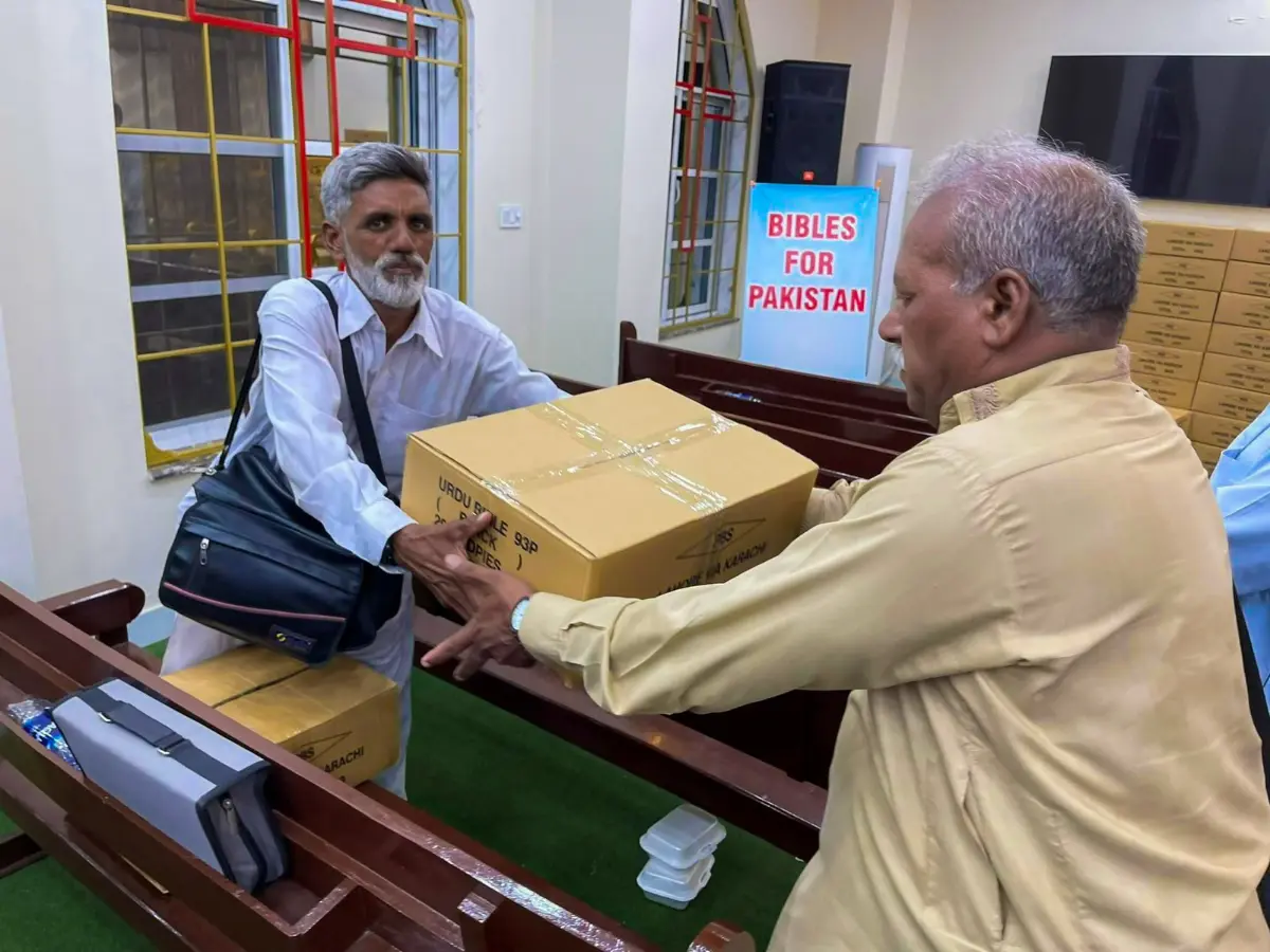 Pastors Receive the Bibles